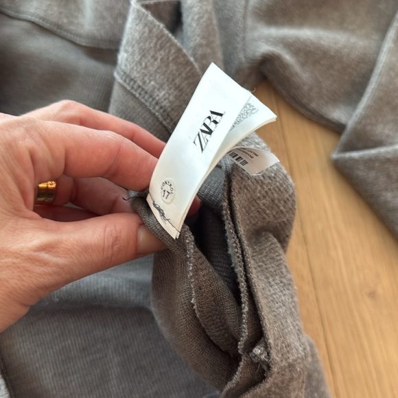 Zara | Fleece crewneck sweater | dark grey | size small - Picture 7 of 7